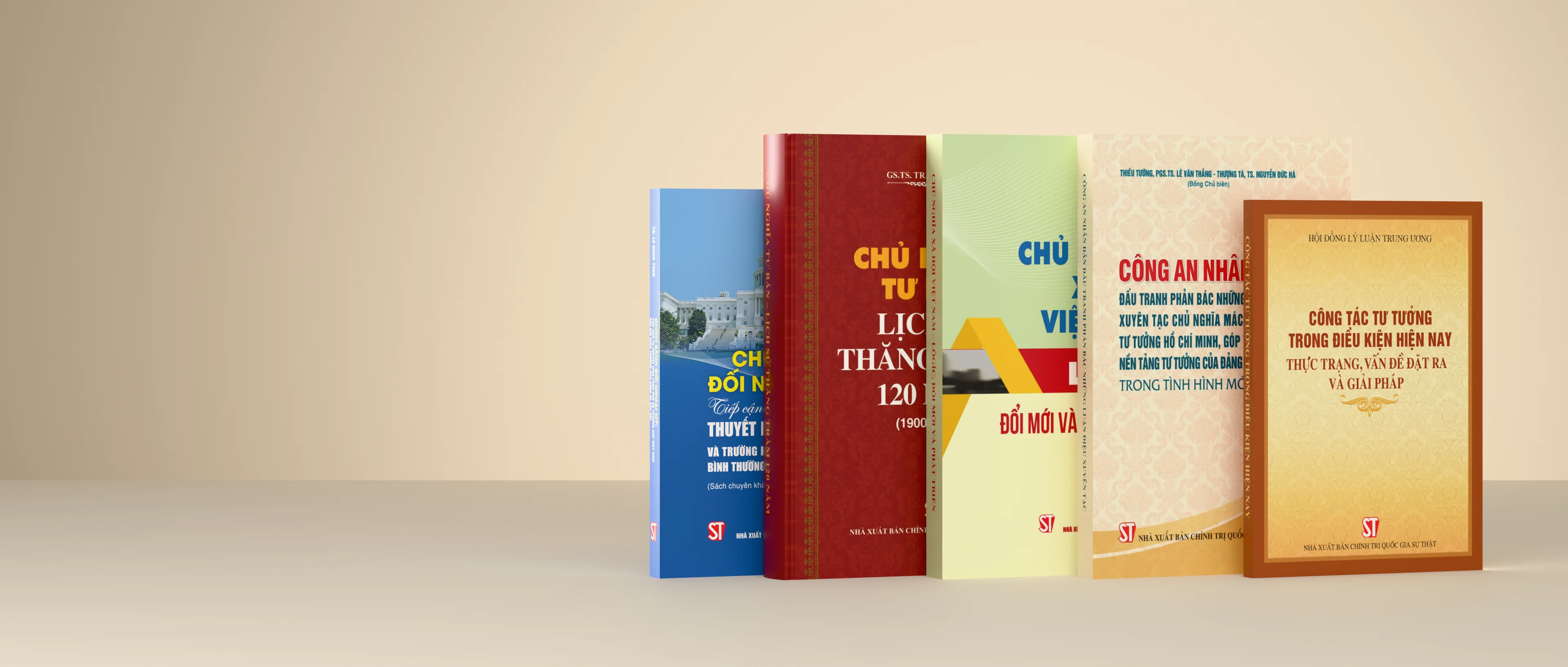Năm cuốn sách của Nhà xuất bản Chính trị quốc gia Sự thật đứng thành hàng